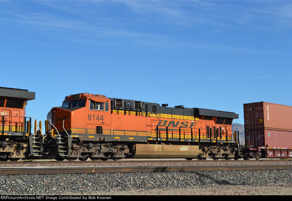 BNSF 8144